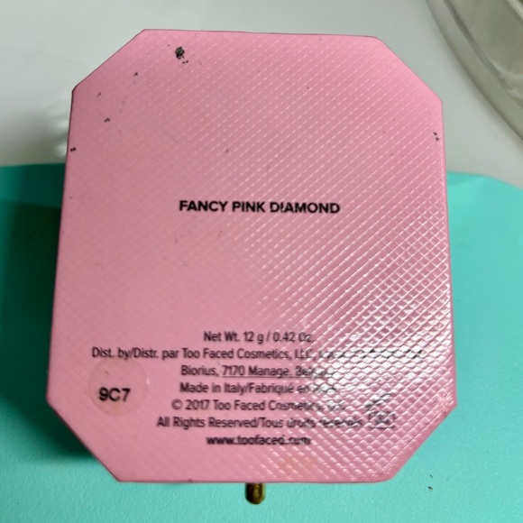 Too Faced Fancy Pink Highlighter - Picture 3 of 3